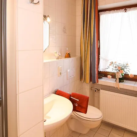 Helga Mayer Inkl. Chiemgaukarte Apartment