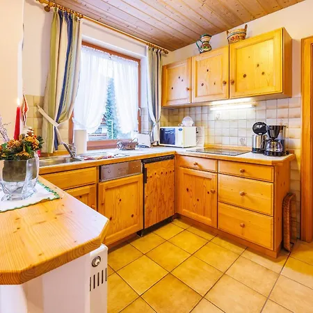 Helga Mayer Inkl. Chiemgaukarte Apartment